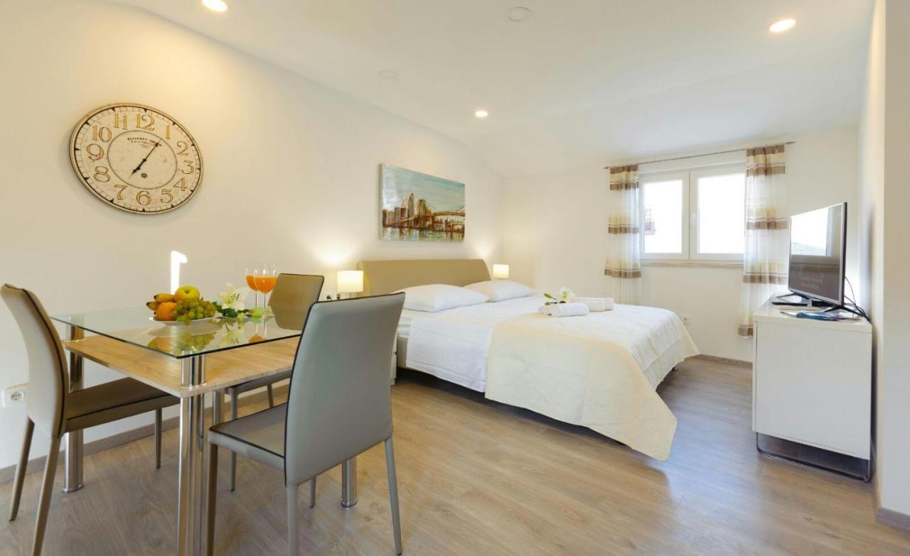 Apartamento & Libar